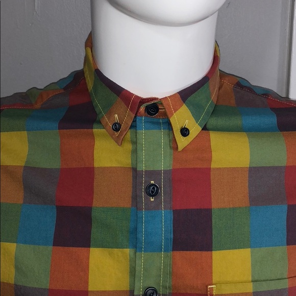 Perry Ellis Men’s Short Sleeve Multi-Colored Shirt. Make an offer! - Picture 2 of 4